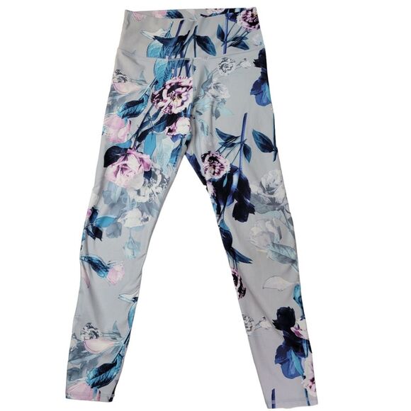 Fabletics Womens Size‎ M Floral Print Leggings 7/8 Length - Picture 1 of 7